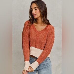 SO ME Chenille Cable Knit V Neck Contrast Cropped Sweater 10010012916